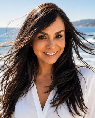 Photo of Marina V Araiza, Clinical Social Work/Therapist, LCSW
