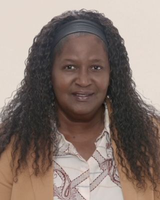 Photo of Lilian Shonhiwa, MBA, BBA, SSW, Registered Psychotherapist (Qualifying)