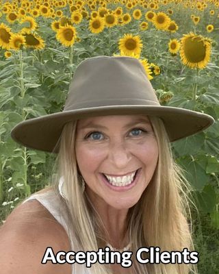 Photo of Sara DeVaney, Clinical Social Work/Therapist, LCSW, MAC, CADC l