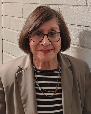 Photo of Sally Flores, Marriage & Family Therapist, LMFT
