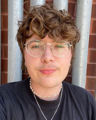 Photo of Casz McCarthy, Clinical Social Work/Therapist, LCSW