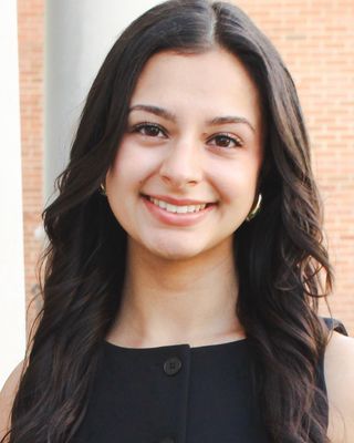 Photo of Veronica Capri, Clinical Social Work/Therapist, MSW, LSW