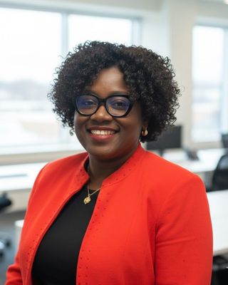 Photo of Abiola Oshin, Psychiatric Nurse Practitioner