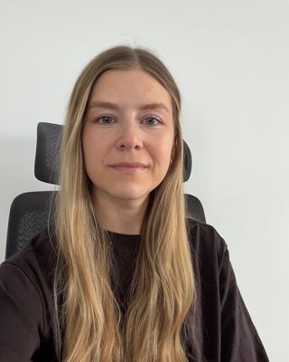 Photo of Brina Properzi, Counsellor, CCC, MACP