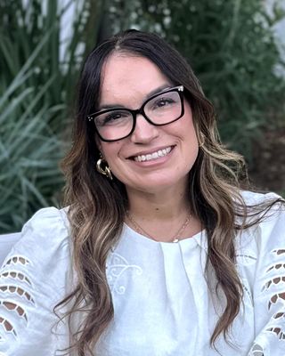 Photo of Simone Darsana, Marriage & Family Therapist, LMFT, MA
