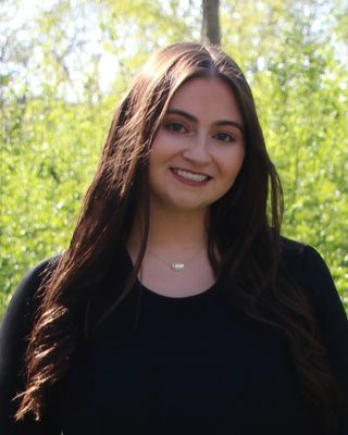 Photo of Isabelle Vetta, Clinical Social Work/Therapist, APSW, SAC-IT