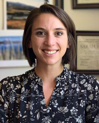 Photo of Sarah Burns, Licensed Clinical Mental Health Counselor in Charlotte, NC