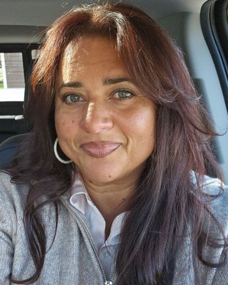 Photo of Adesholla Gionet, Clinical Social Work/Therapist, MSW, LICSW