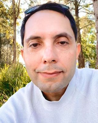Photo of Dr Frank Valzano, Psychotherapist, PhD, PACFA