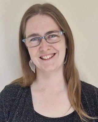 Photo of Hannah Gaden Gilmartin, Psychotherapist, MA, Pre-Accredited Member IACP