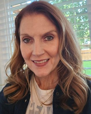 Photo of Kelli Stoffer, Clinical Social Work/Therapist, LIMHP, CMSW