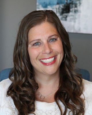 Photo of Dr. Robyn Janssen, Psychologist, PsyD, LP
