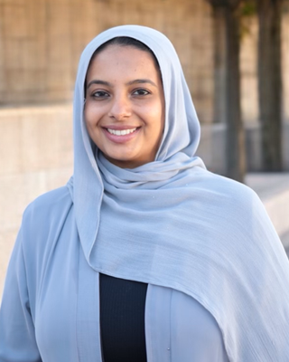 Photo of Zainab Waheed, EMDR, IFS, Pre-Licensed Professional