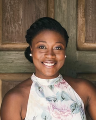 Photo of Destini Davis, Marriage & Family Therapist, LMFT