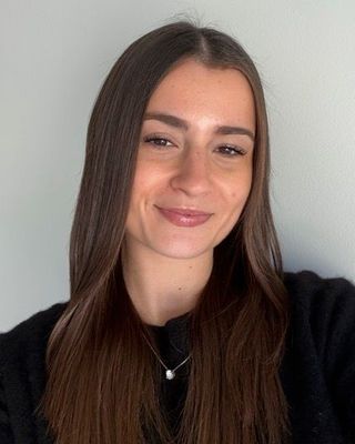 Photo of Regina Yakubov, Registered Psychotherapist (Qualifying), MACP