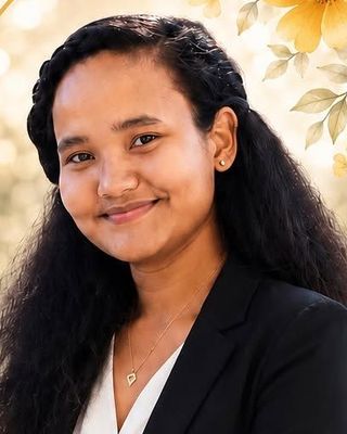 Photo of Casphina Tholen, Pre-Licensed Professional