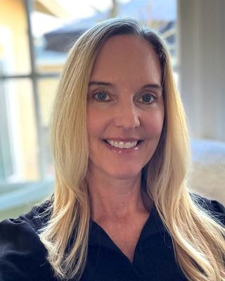 Photo of Nikki Hedlund, Marriage & Family Therapist Associate, MA, AMFT