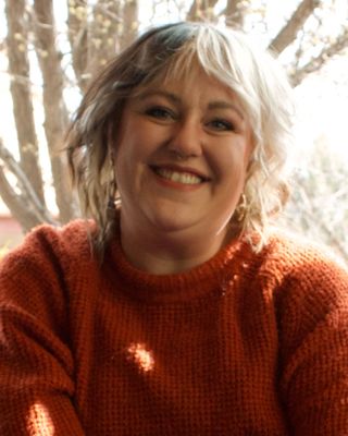 Photo of Stephanie Helton, LCPC