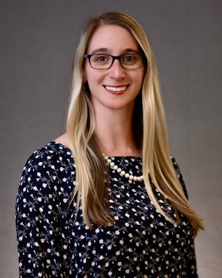 Photo of Alexa Moulopoulos, Psychologist, PsyD, LP