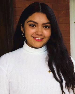 Photo of Ivania Salmeron, Pre-Licensed Professional, MA (c)