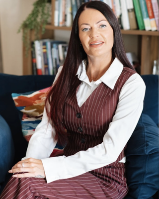 Photo of Charlie Elizabeth West, Psychotherapist, MA, BPC