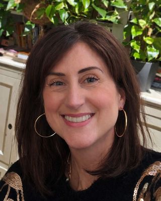 Photo of Annabel Rajgor, Psychotherapist, MSc, MBABCP