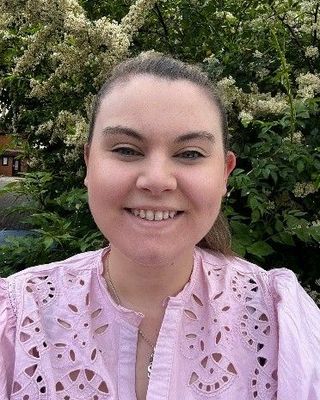 Photo of Suzy Seymour, Counsellor, MSc, MBACP