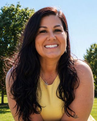 Photo of Julie Parsons, Pre-Licensed Professional, LMSW