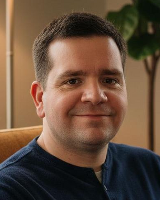 Photo of Elliott Lacki, Psychologist, LP