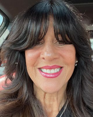 Photo of Sheri Rumack, Registered Social Worker, MSW, RSW