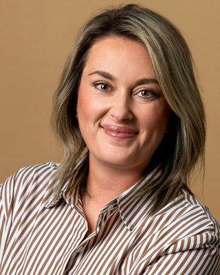 Photo of Erin Hopper, Psychiatric Nurse Practitioner, PMHNP