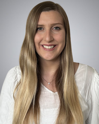Photo of Leah Lashlee, Clinical Social Work/Therapist, MSW, LSW, CPRP