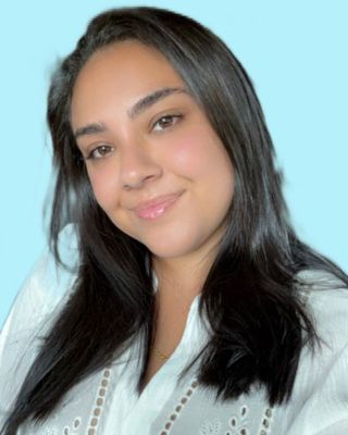 Photo of Zohre Zehra Duzguner, Registered Psychotherapist (Qualifying), MACP