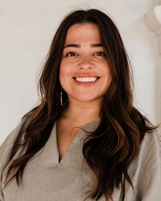 Photo of Cristina Arenales, Marriage & Family Therapist, MS, LMFT
