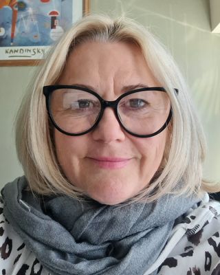 Photo of Michelle Robinson, Counsellor, MBACP