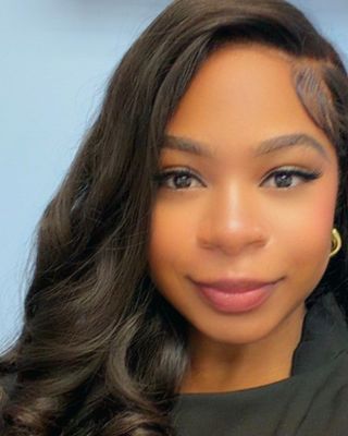 Photo of Linda Wogu, Psychiatric Nurse Practitioner, PMHNP