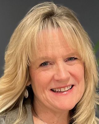 Photo of Elizabeth McCue-Cunningham, Clinical Social Work/Therapist, MSW, LSW, CSSW