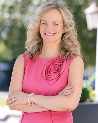 Photo of Taylor Stuart, Psychiatric Nurse Practitioner, MSN, APRN, PMHNP