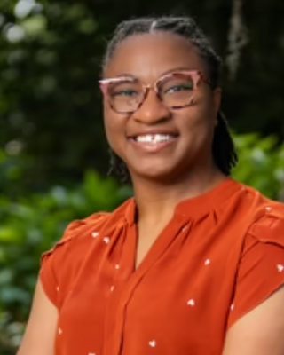 Photo of Davia Knight, Counselor, LMHC