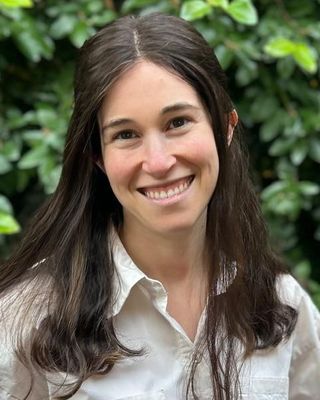 Photo of Ella Graj, Psychologist, MA, PsyBA General