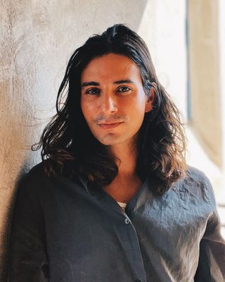 Photo of Santi Gonzalez, Marriage & Family Therapist, LMFT