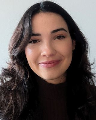 Photo of Fernanda Gamboa, MA, RCC