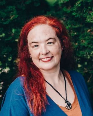 Photo of Emily Laconic, Clinical Social Work/Therapist, LICSW
