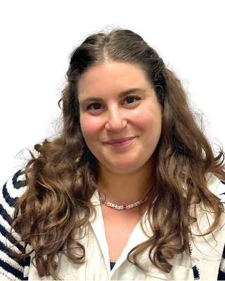 Photo of Hannah Poster, Pre-Licensed Professional, LMSW