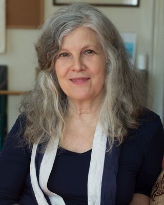 Photo of Victoria Irwin, Registered Psychotherapist