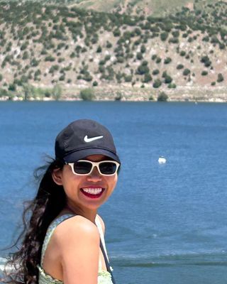 Photo of Linh Nguyen De Castro, Psychiatric Nurse, DNP, MSN, PMHNP-B