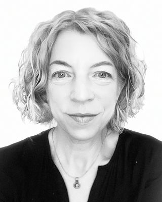 Photo of Dr Abi Herbert, Psychologist, PsychD, HCPC - Clin. Psych.