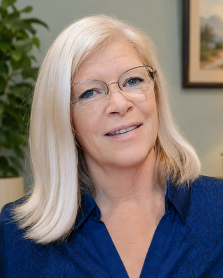 Photo of Angela Tefft, Psychiatric Nurse Practitioner, DNP, ARNP, PMHNP