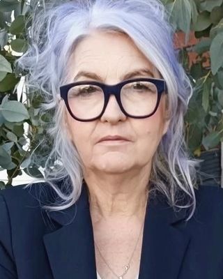 Photo of Bernadette Hollywood, Psychotherapist, MIACP
