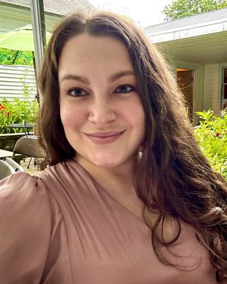 Photo of Resa Redhunt, Clinical Social Work/Therapist, MSW, LCSW